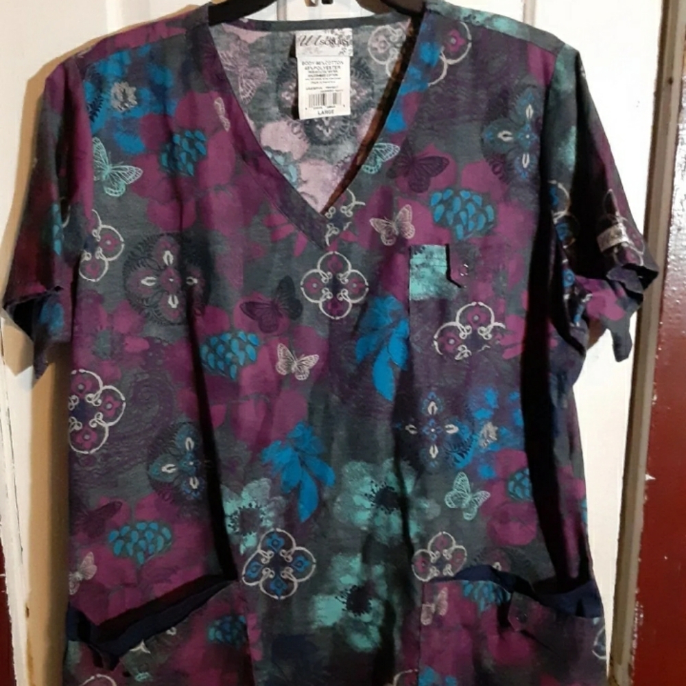 Scrub top